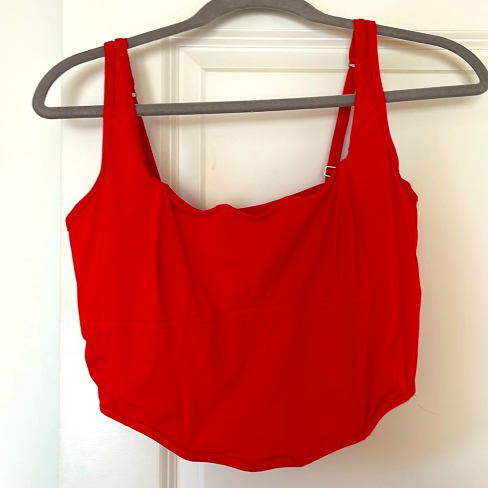 GILLY HICKS NEVER WORN RED CROP TOP